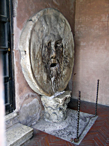 Bocca della Verità i Kirkens forhal. - foto cop.Bo Lundin
