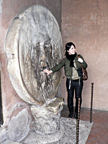 Bocca della Verità i Kirkens forhal. - foto cop.Bo Lundin