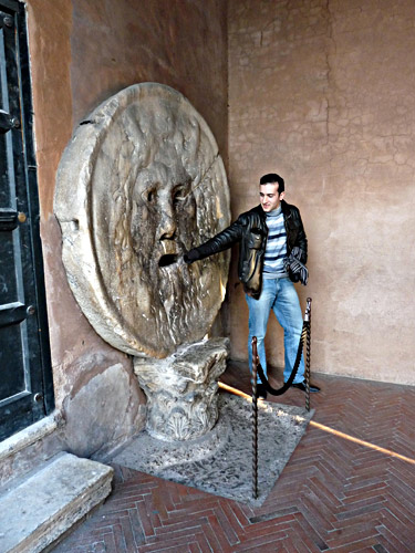 Bocca della Verità i Kirkens forhal. - foto cop.Bo Lundin