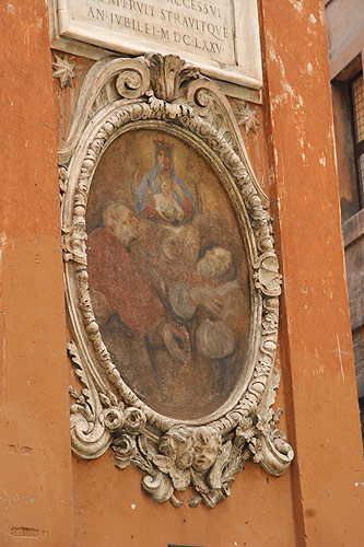 Madonna Vallicelliana i Via del Governo Vecchio. cop.Leif Larsson