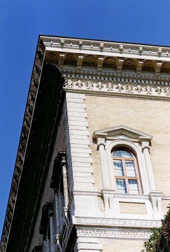 Detalje af Palazzo Farnese - cop.Leif Larsson