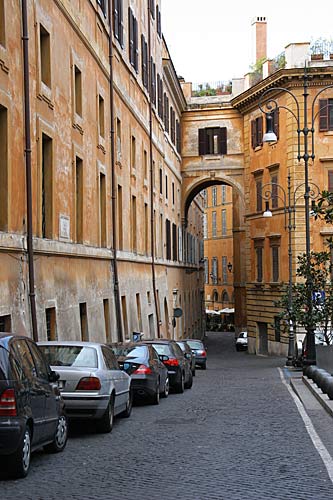 Piazza della Pilotta mod Via del Vaccaro 