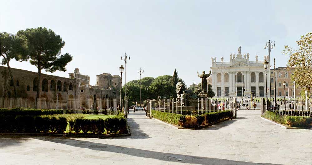 Piazza di Porta San Giovanni med Kirken San Giovanni in Laterano