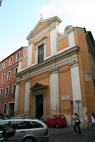 Foto af Kirken Santa Rita, tidligere Santa Maria delle Vergini: facde i Via delle Vergini. Klosteret til venstre