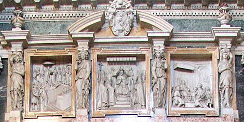 Detalje af Gravmælet for Pave Paul V i kapellets venstre side  