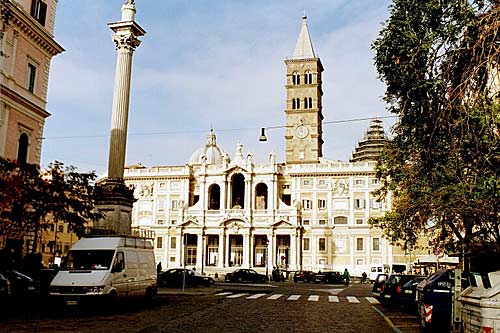 Piazza di Santa Maria Maggiore med Kirken Santa Maria Maggiore
