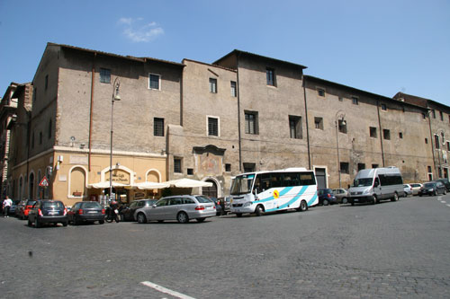 Monastero di Tor de'Specchi i Via del Teatro di Marcello. - Foto: cop. Leif Larsson