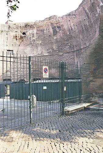 Foto fra Diocletian's Termer: en af de buede exedra'er i Termernes nordøstlige ydermur