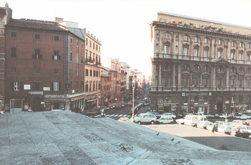 Via di Santa Maria Maggiore og Via Panisperna set fra Santa Maria Maggiore