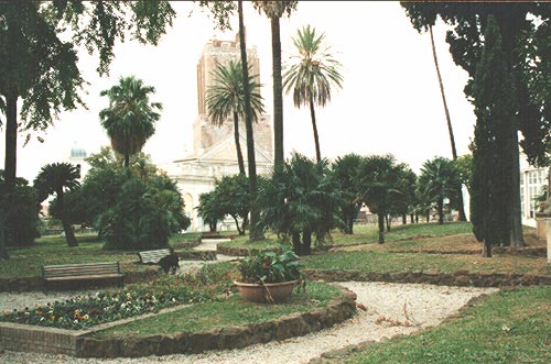 Torre delle Milizie set fra Villa Aldobrandini