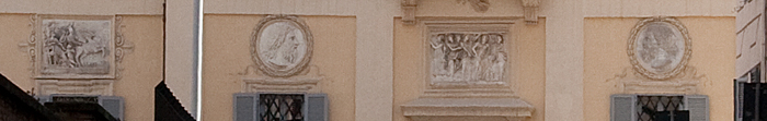 Nærbilleder af dekorationerne på Villa Massimo's facade
