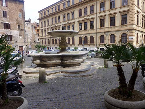 Piazza delle Cinque Scole. cop. Bo Lundin