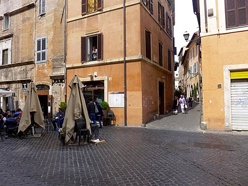 Via della Reginella i Via del Portico d'Ottavia. - cop.Bo Lundin